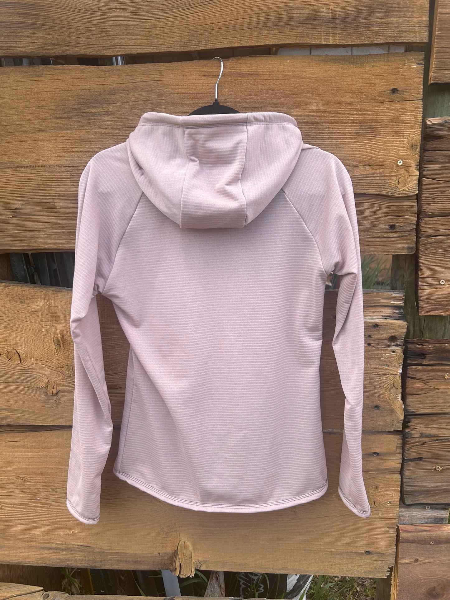 Power Grid™ Lightweight Base Layer Hoodie in Pale Pink
