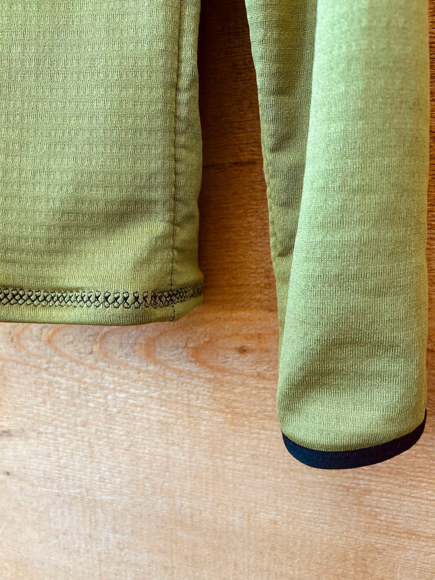 Power Grid™ Lightweight Base Layer Hoodie in Olive