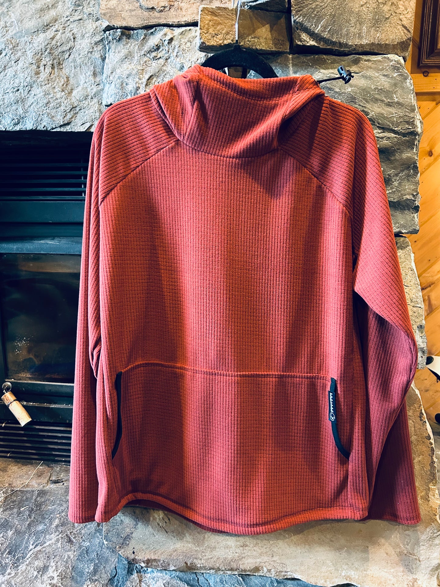 Power Grid™ Kangaroo Pocket Hoodie in Firebrick