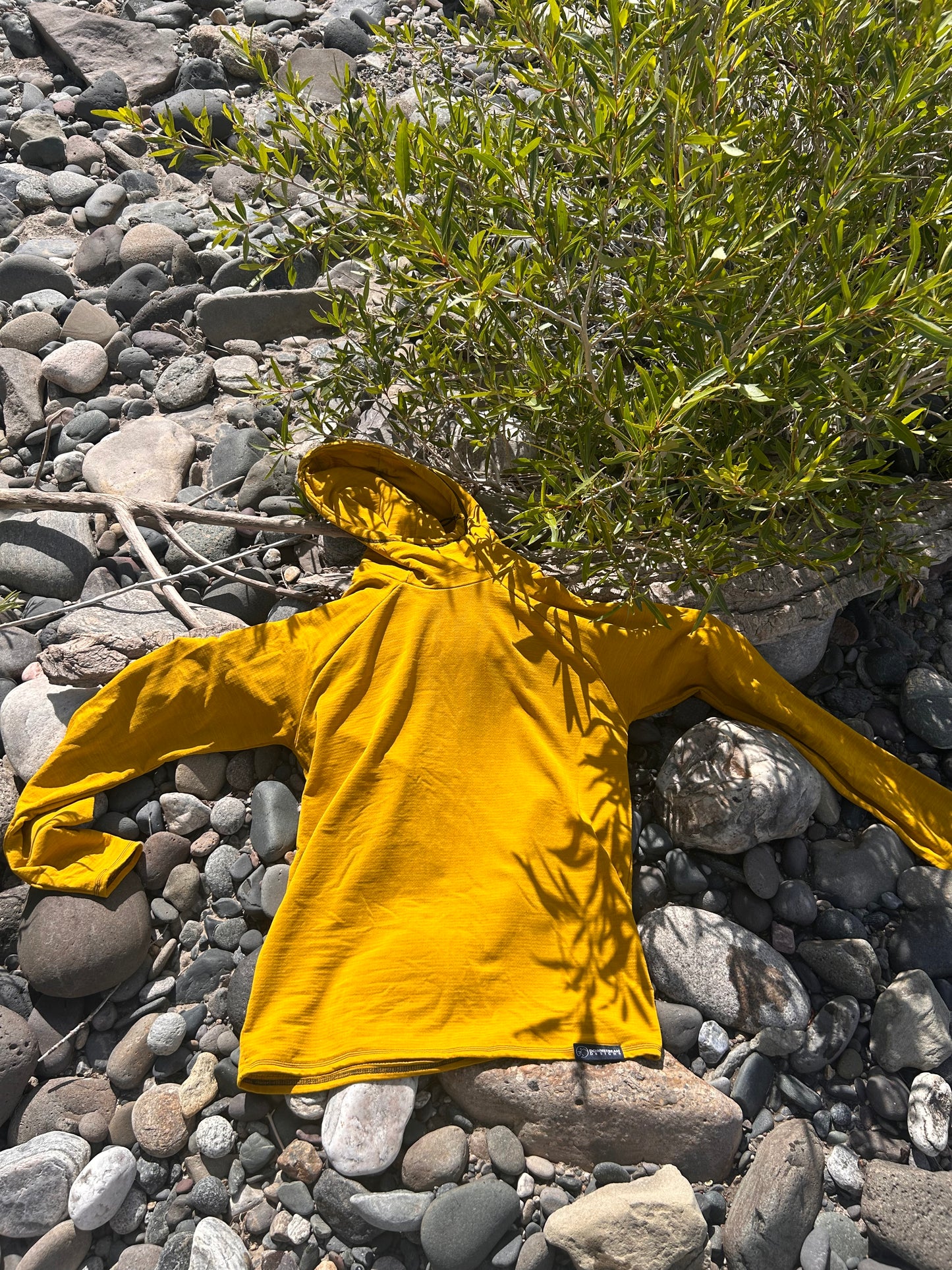 Power Grid™ Lightweight Base Layer Hoodie in Sunnyside
