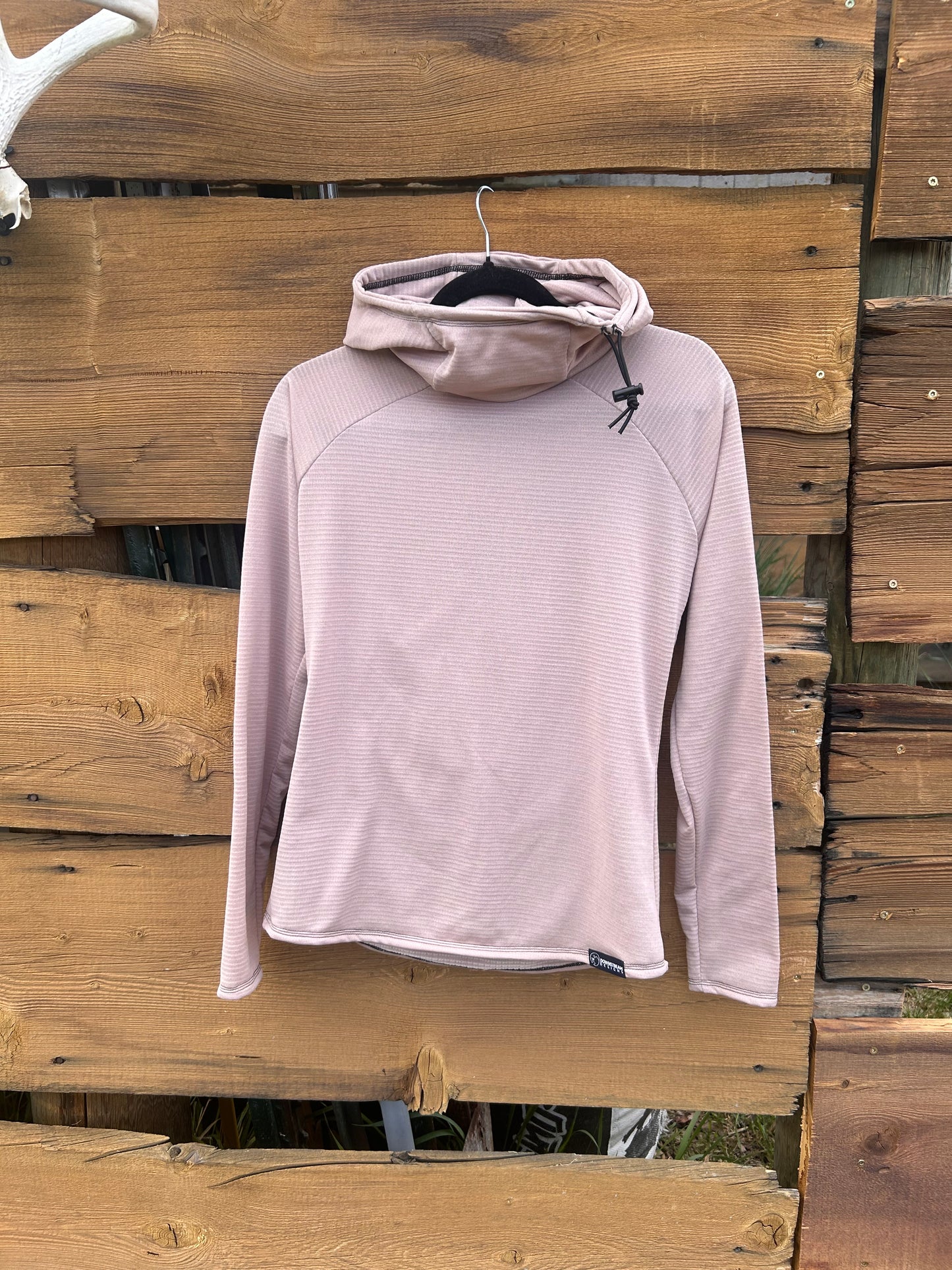 Power Grid™ Lightweight Base Layer Hoodie in Pale Pink