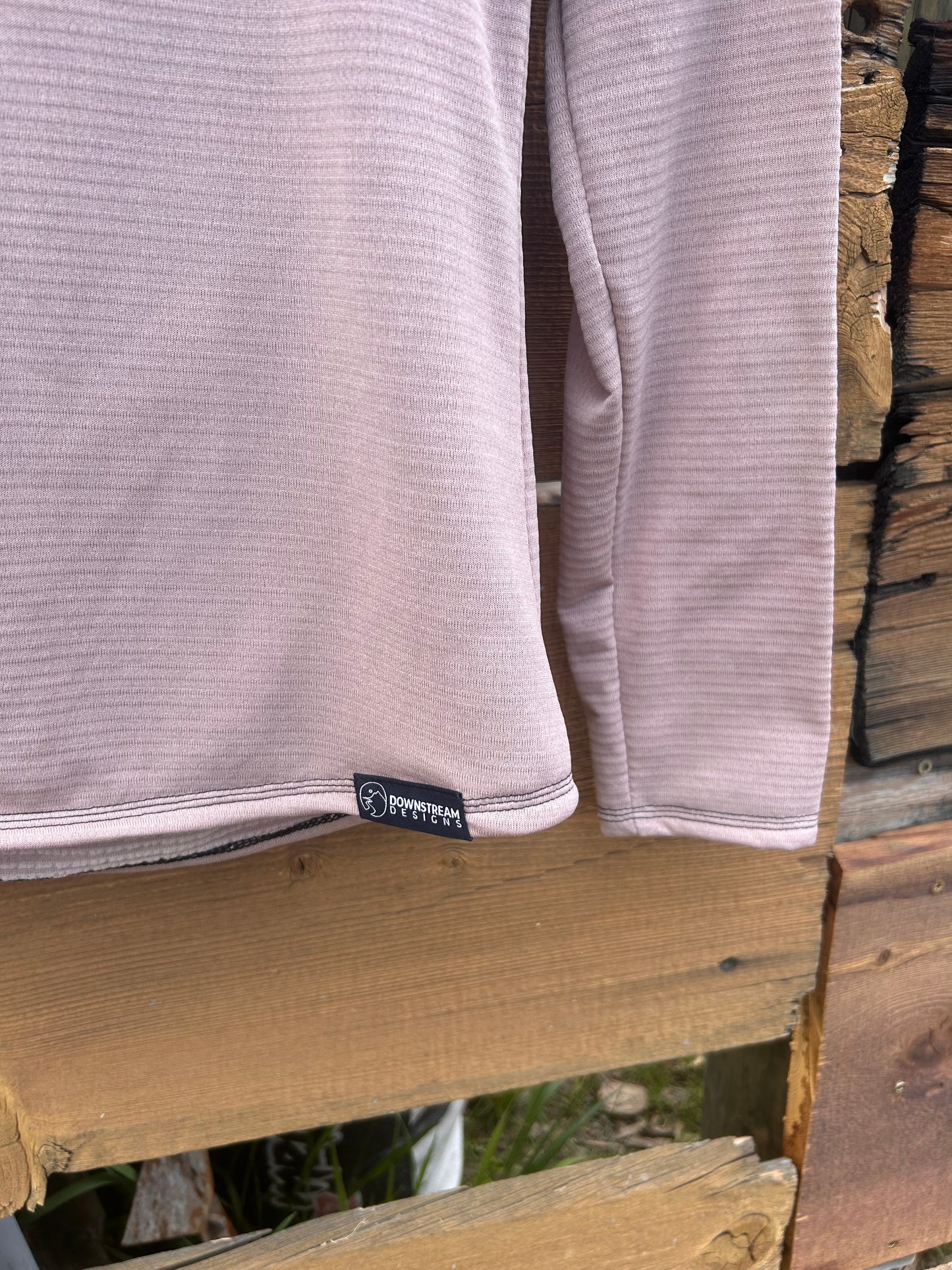 Power Grid™ Lightweight Base Layer Hoodie in Pale Pink