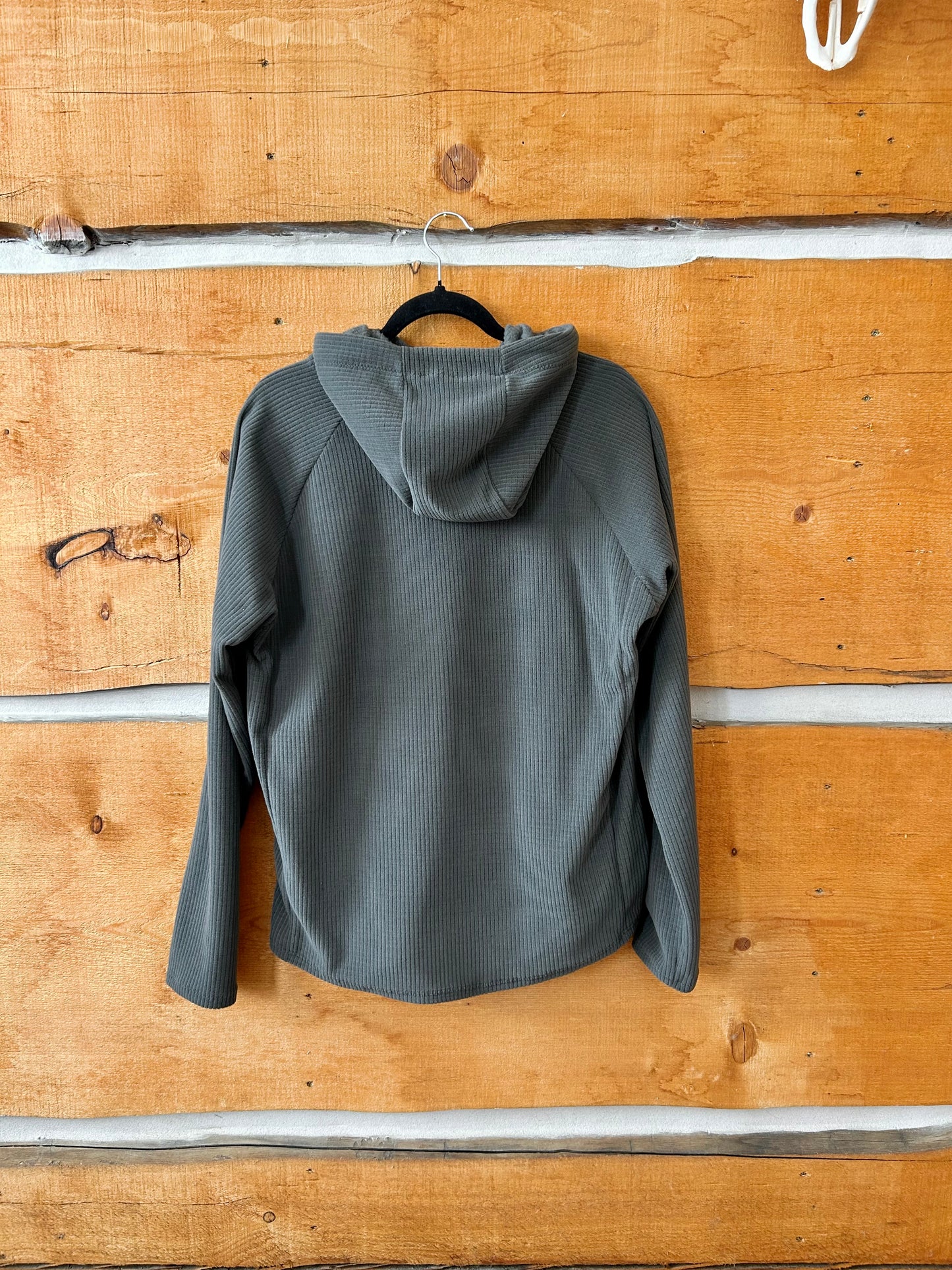 Power Grid™ Kangaroo Pocket Hoodie in Pebble Beach